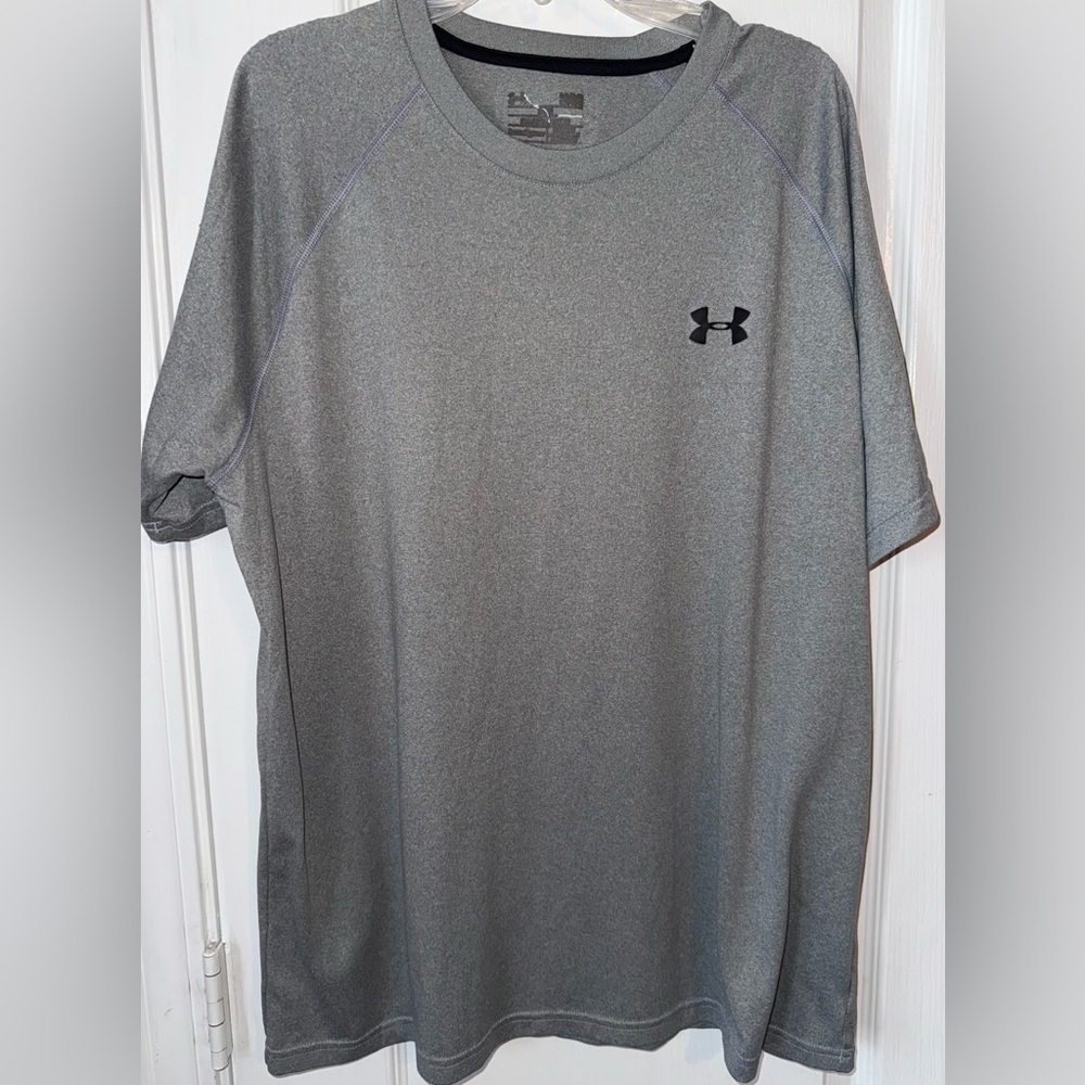 Under Armour Grey Athletic Performance Shirt Size L